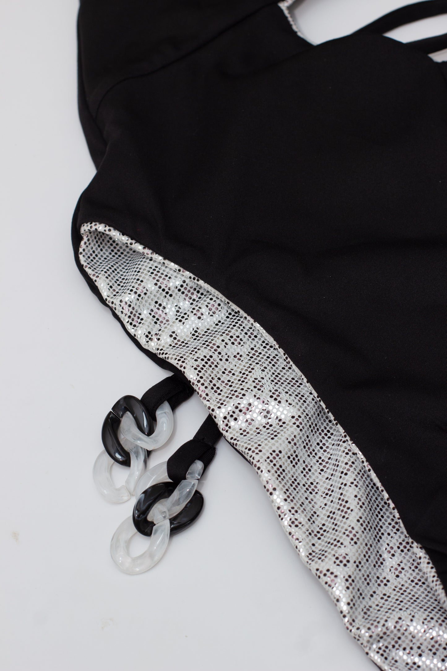 Icacos Luxe – One Shoulder Reversible One Piece in Black & Silver